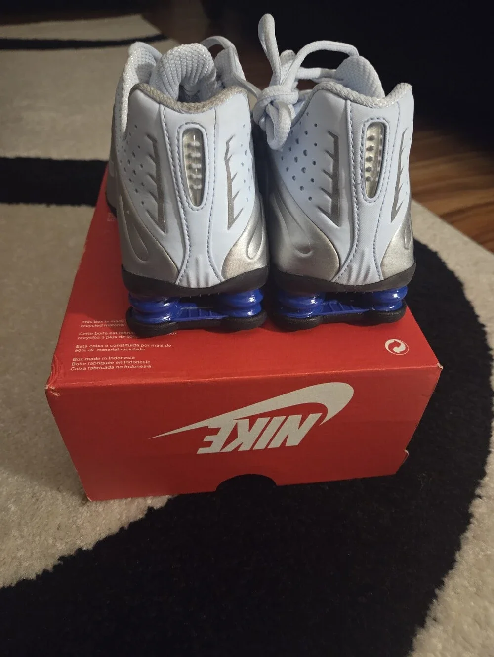 NIKE SHOX R4 ' BLUE TINT/METALLIC SILVER SNEAKER SZ 7W
